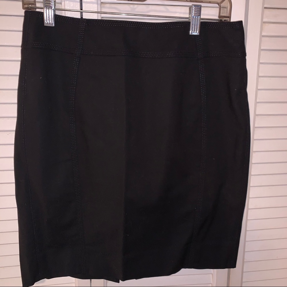 NWOT WHBM Perfect Form black pencil skirt